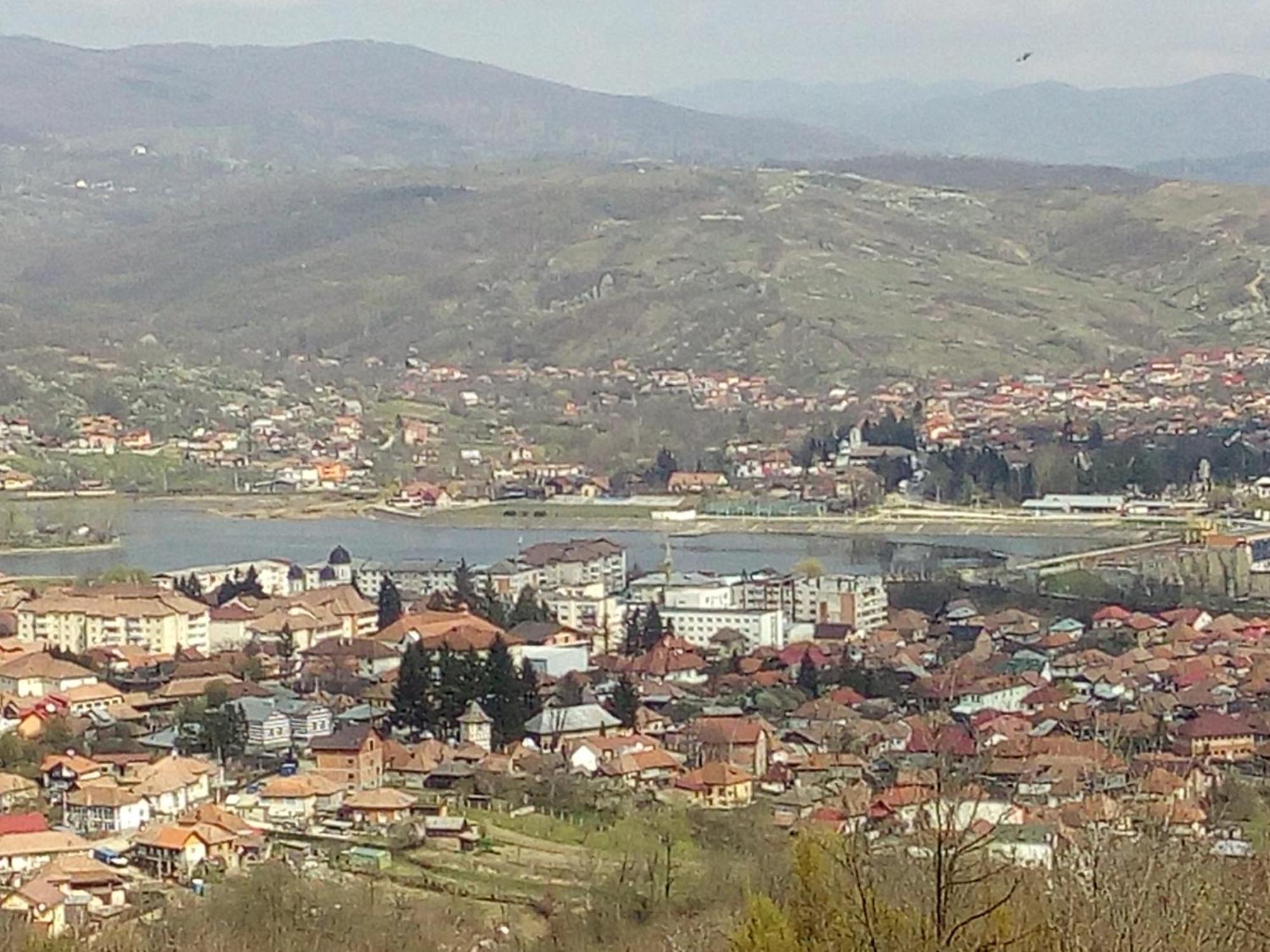 Pensiunea Adeluta Călimăneşti Buitenkant foto